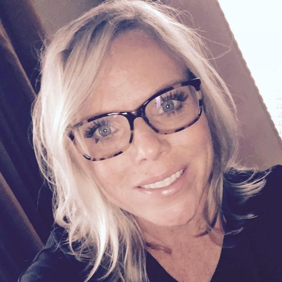 Meet your Posher, Amber - Picture 1 of 1